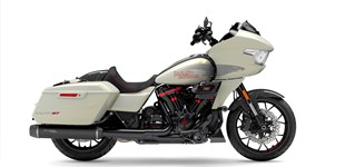 Harley-Davidson CVO Road Glide ST FLTRXSTSE 2024 vs Harley-Davidson Touring Road Glide ST 2022