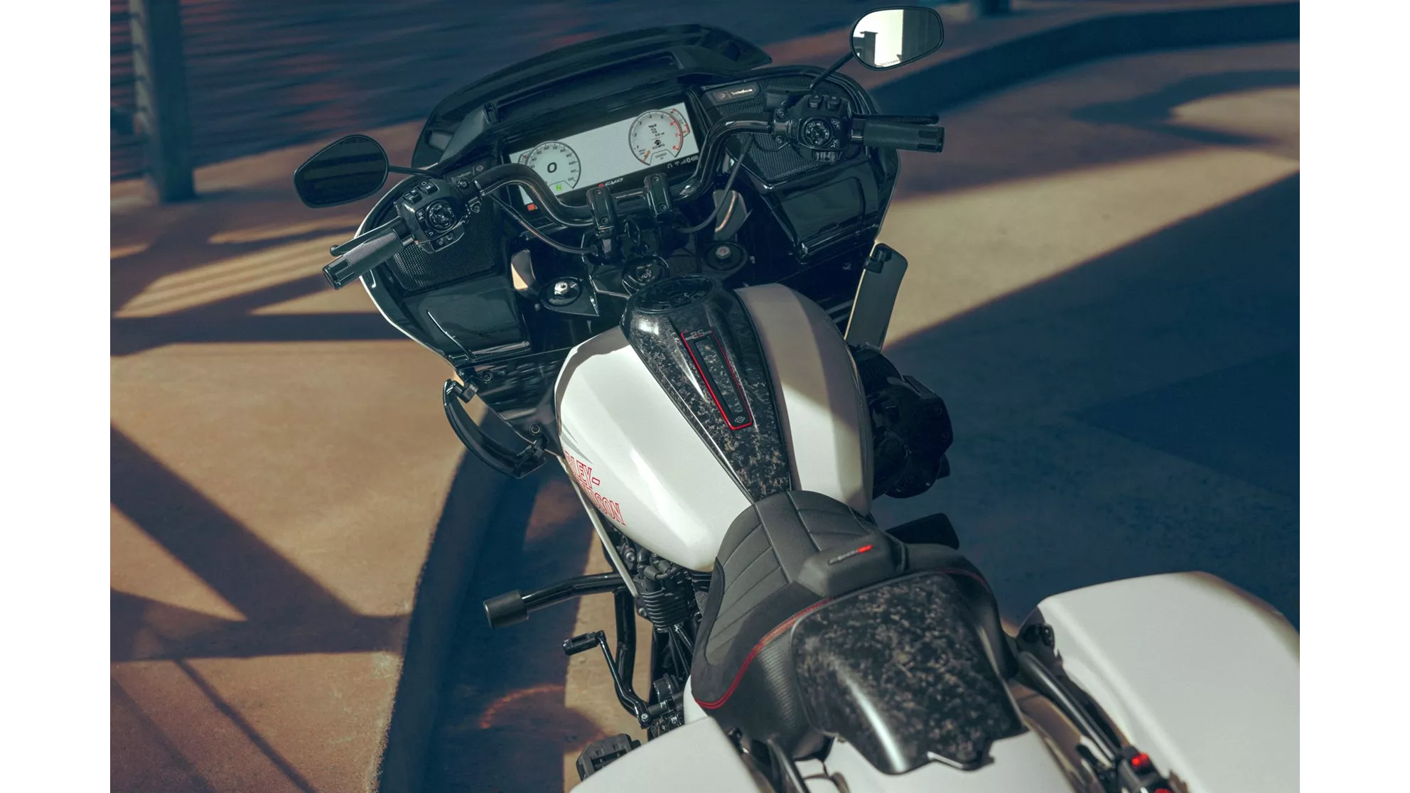 Harley-Davidson CVO Road Glide ST FLTRXSTSE - Image 11 Harley-Davidson CVO Road Glide ST FLTRXSTSE - Image 11