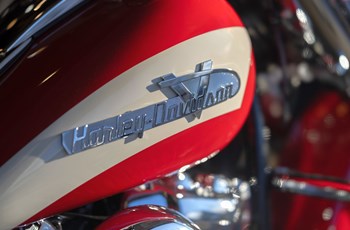 Harley-Davidson Hydra Glide Revival 2024 - Bild 4