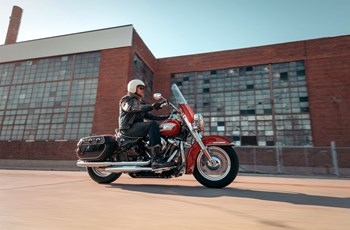 Harley-Davidson Hydra Glide Revival 2024 - Bild 3