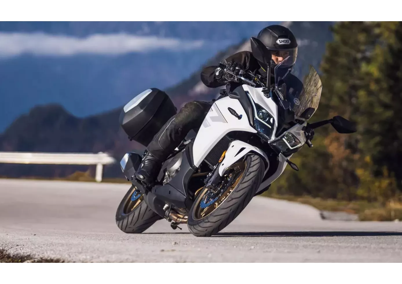 CFMOTO 650 GT 2024 CFMOTO 650 GT 2024