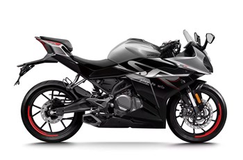 CFMOTO 300SR 2024 - Bild 3 CFMOTO 300SR 2024 - Bild 3