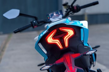 CFMOTO 450NK 2024 - Bild 4