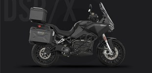 KTM 890 Adventure R 2023 vs Zero DSR/X 2024