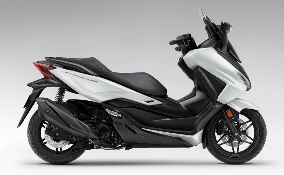 Honda Forza 350 Bild 4: Honda Forza 350