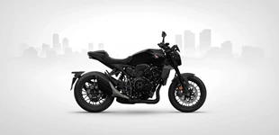 Honda CB1000R Black Edition 2024 vs Yamaha MT-07 2018 Honda CB1000R Black Edition 2024 vs Yamaha MT-07 2018