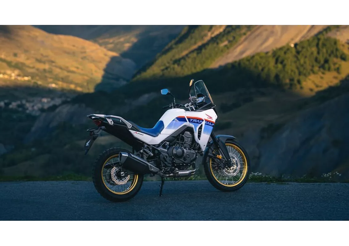 Transalp Rally Honda XL750 Transalp 2024 vs Yamaha Tenere 700 Rally Edition 2024