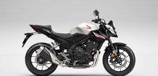 Honda CB500 Hornet 2024 vs Ducati Monster SP 2024