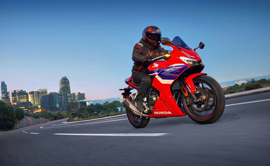 Honda CBR500R Bild 15: Honda CBR500R