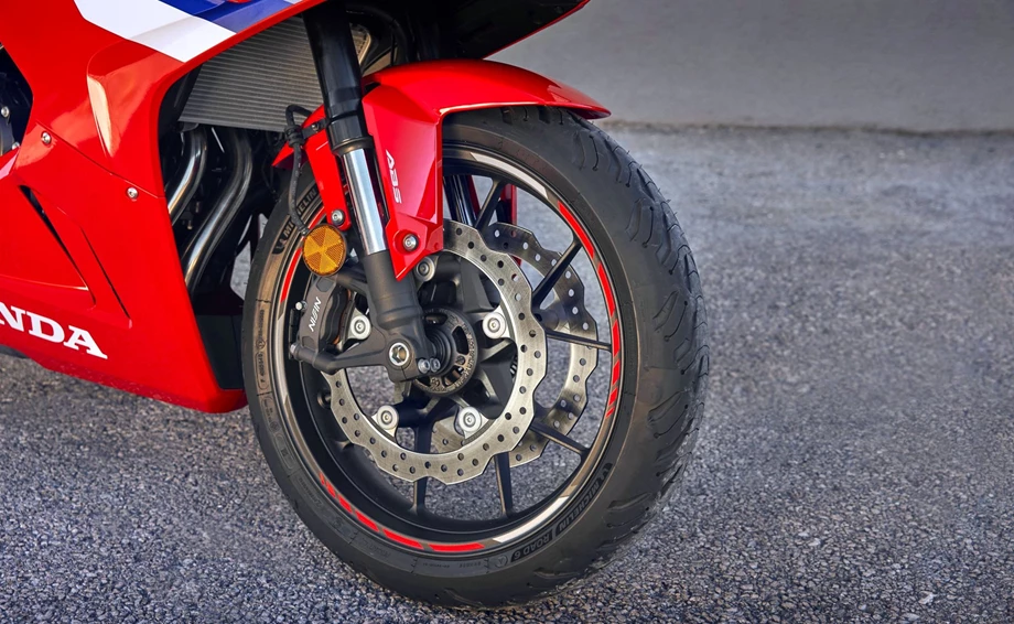 Honda CBR500R Bild 24: Honda CBR500R