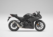 Motorrad Vergleich Yamaha R9 2025 Vs Honda CBR500R 2024