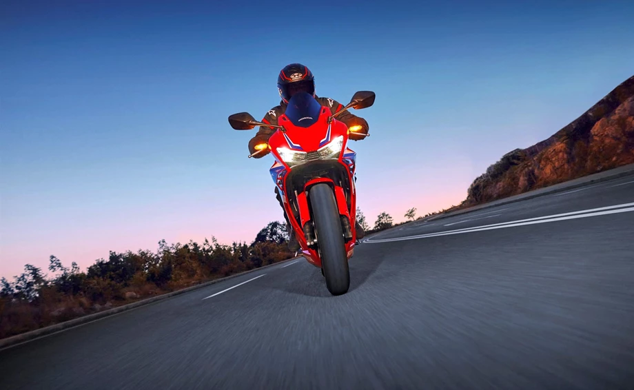 Honda CBR500R Bild 30: Honda CBR500R