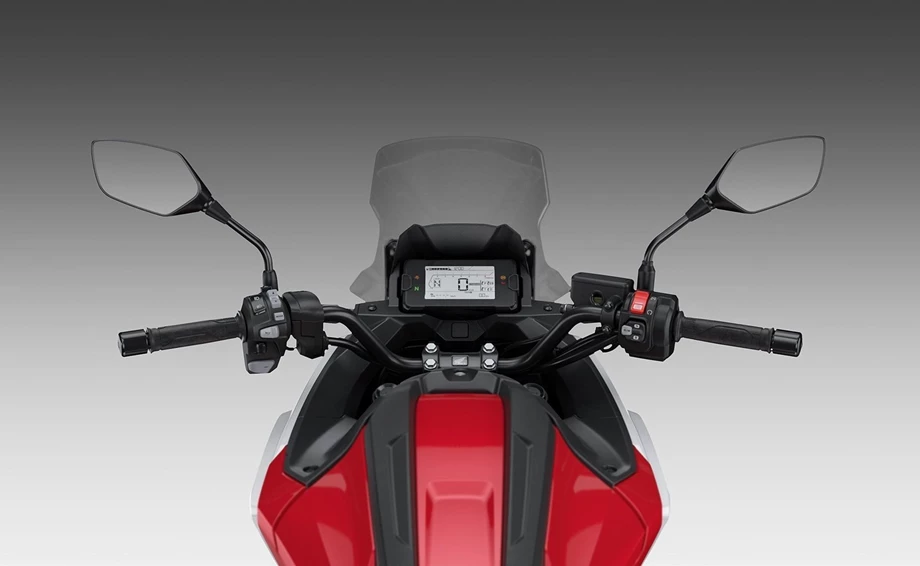 Honda NC750X DCT Bild 9: Honda NC750X DCT