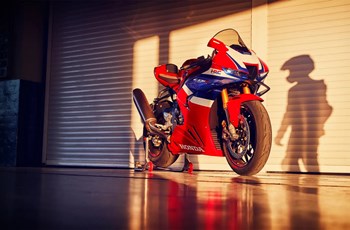 Honda CBR1000RR-R Fireblade 2024 - Bild 5 Honda CBR1000RR-R Fireblade 2024 - Bild 5