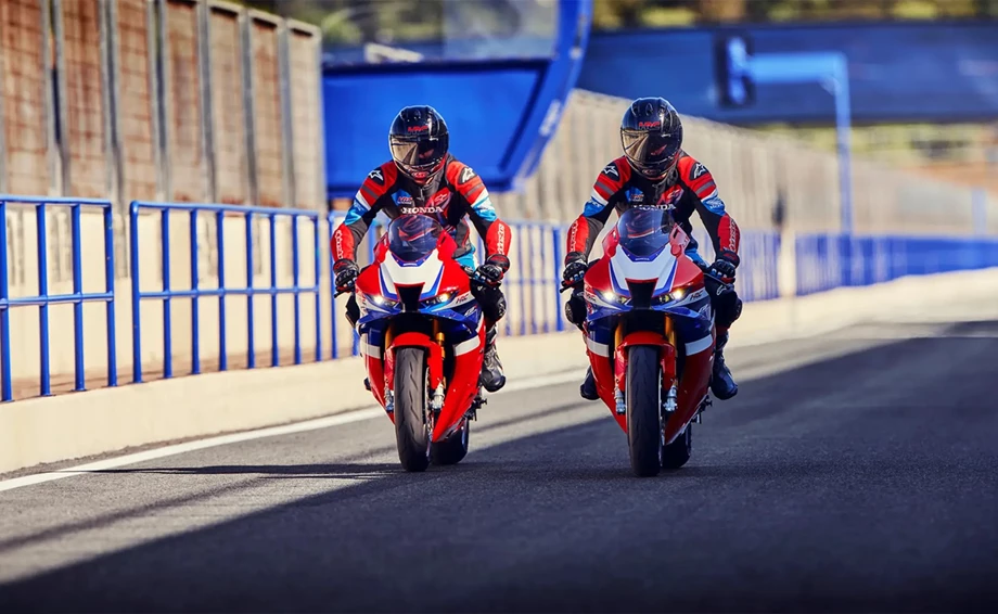 Honda CBR1000RR-R Fireblade Bild 5: Honda CBR1000RR-R Fireblade