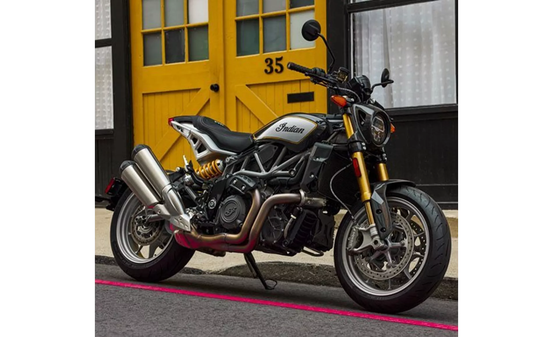 Indian FTR R Carbon 2024 Indian FTR R Carbon 2024