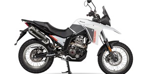 Malaguti Dune 125 2019 vs Malaguti Dune 125 Adventure 2024