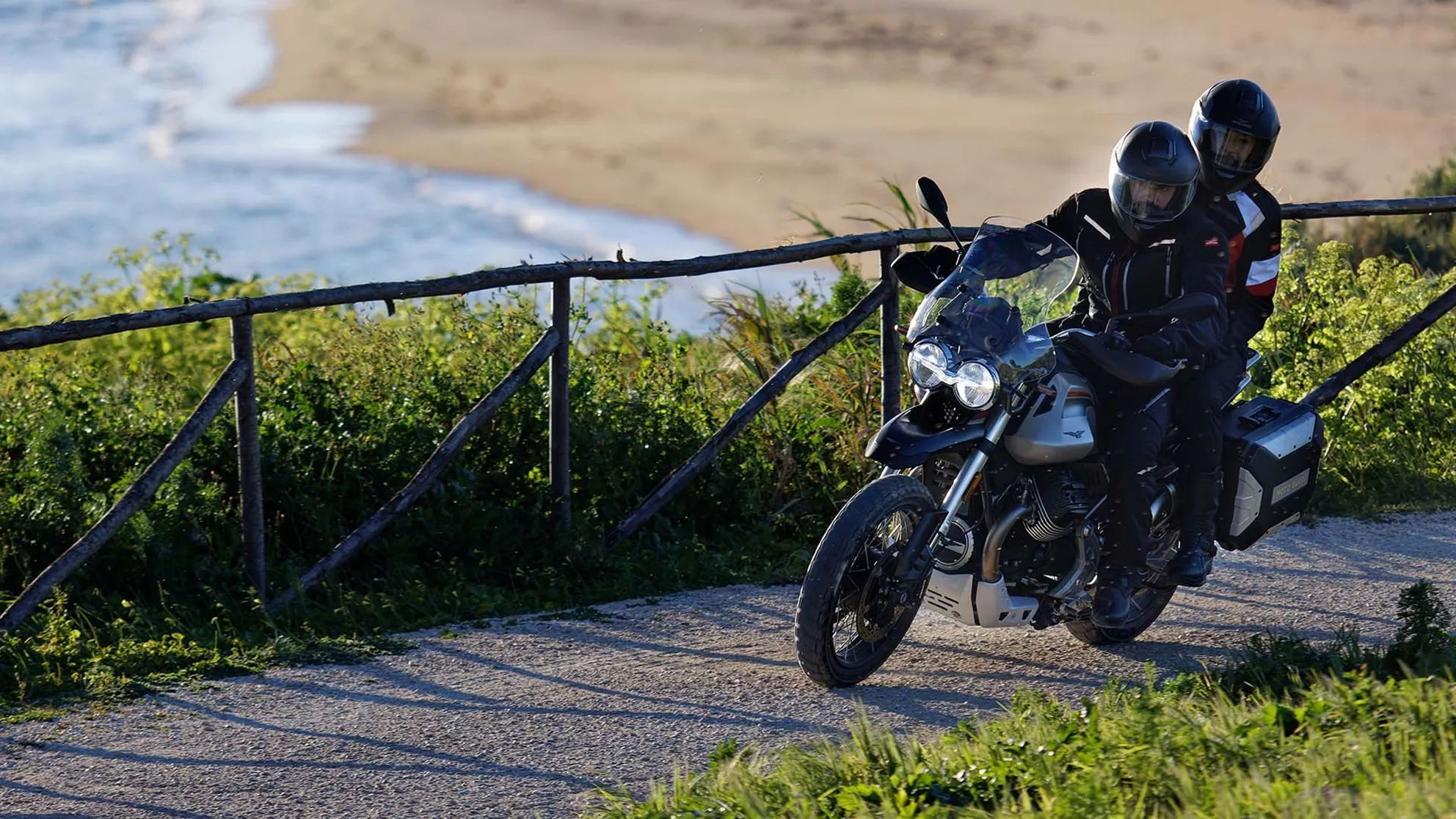 Moto Guzzi V85 TT Travel - Imagem 4