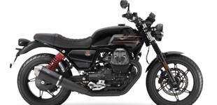 Moto Guzzi V7 Stone Special Edition 2024 vs Kawasaki Vulcan S 2025