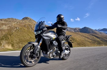 Moto Guzzi Stelvio 2024 - Bild 3 Moto Guzzi Stelvio 2024 - Bild 3