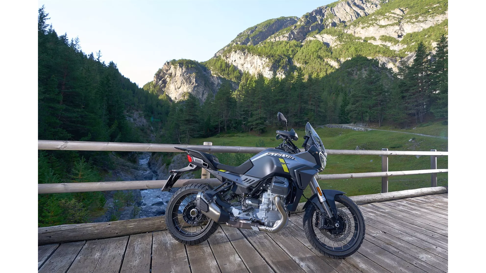 Moto Guzzi Stelvio - afbeelding 2