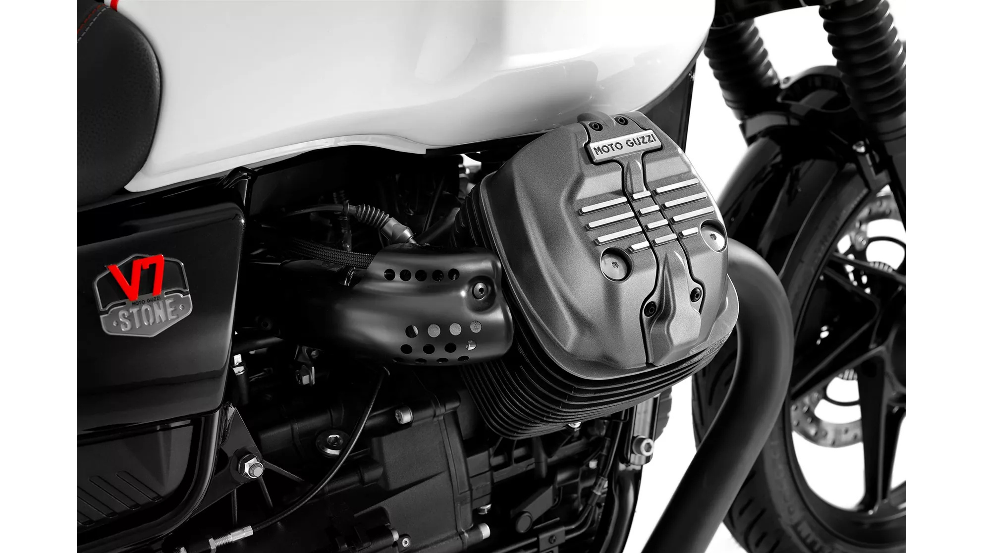 Moto Guzzi V7 Stone Ten - Image 3 Moto Guzzi V7 Stone Ten - Image 3