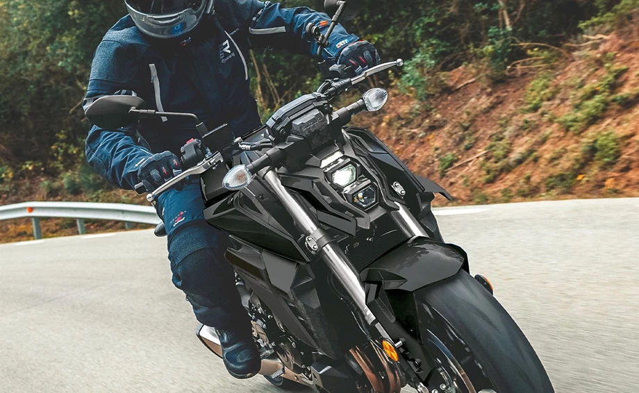 Suzuki GSX-S950 Bild 9: Suzuki GSX-S950