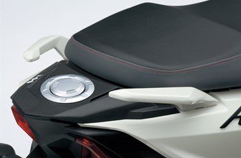 Suzuki Avenis 125 2024 - Bild 13 Suzuki Avenis 125 2024 - Bild 13
