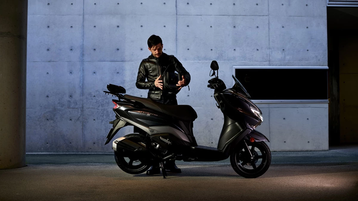 Suzuki Burgman Street 125EX Bild 7: Suzuki Burgman Street 125EX