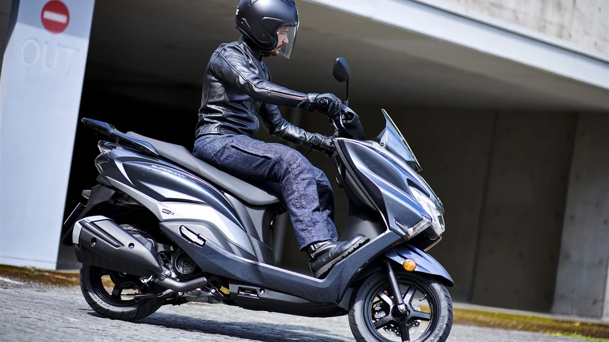 Suzuki Burgman Street 125EX Bild 9: Suzuki Burgman Street 125EX