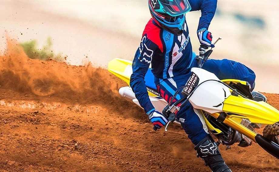 Suzuki RM-Z450 Bild 3: Suzuki RM-Z450