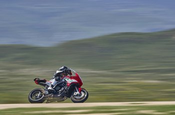 MV Agusta Turismo Veloce 800 RC SCS 2024 - Bild 3