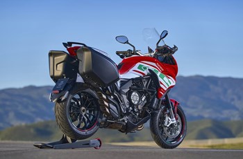 MV Agusta Turismo Veloce 800 RC SCS 2024 - Bild 6