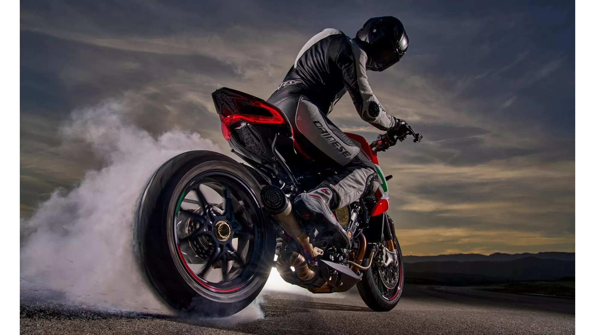 MV Agusta Dragster 800 RC SCS - afbeelding 1