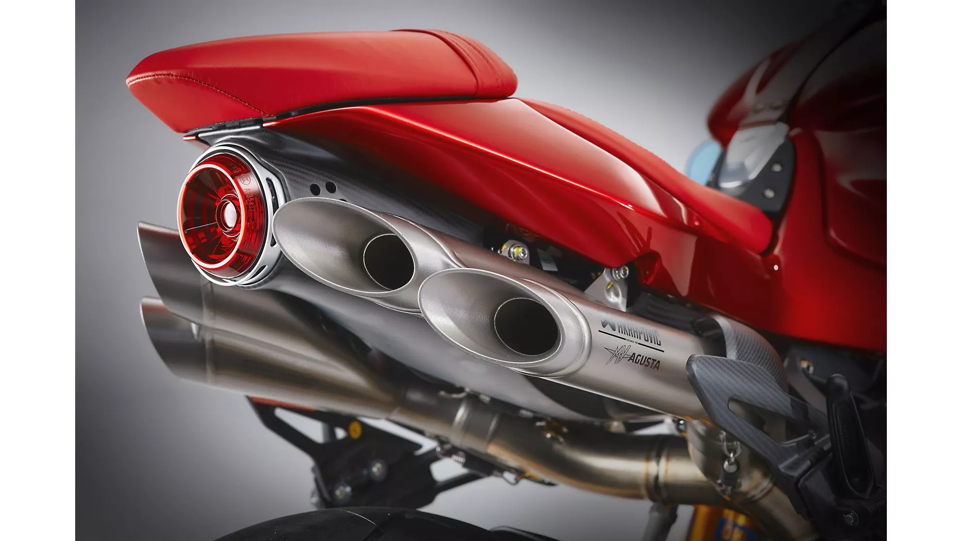 MV Agusta Superveloce 1000 Serie Oro - Image 2 MV Agusta Superveloce 1000 Serie Oro - Image 2