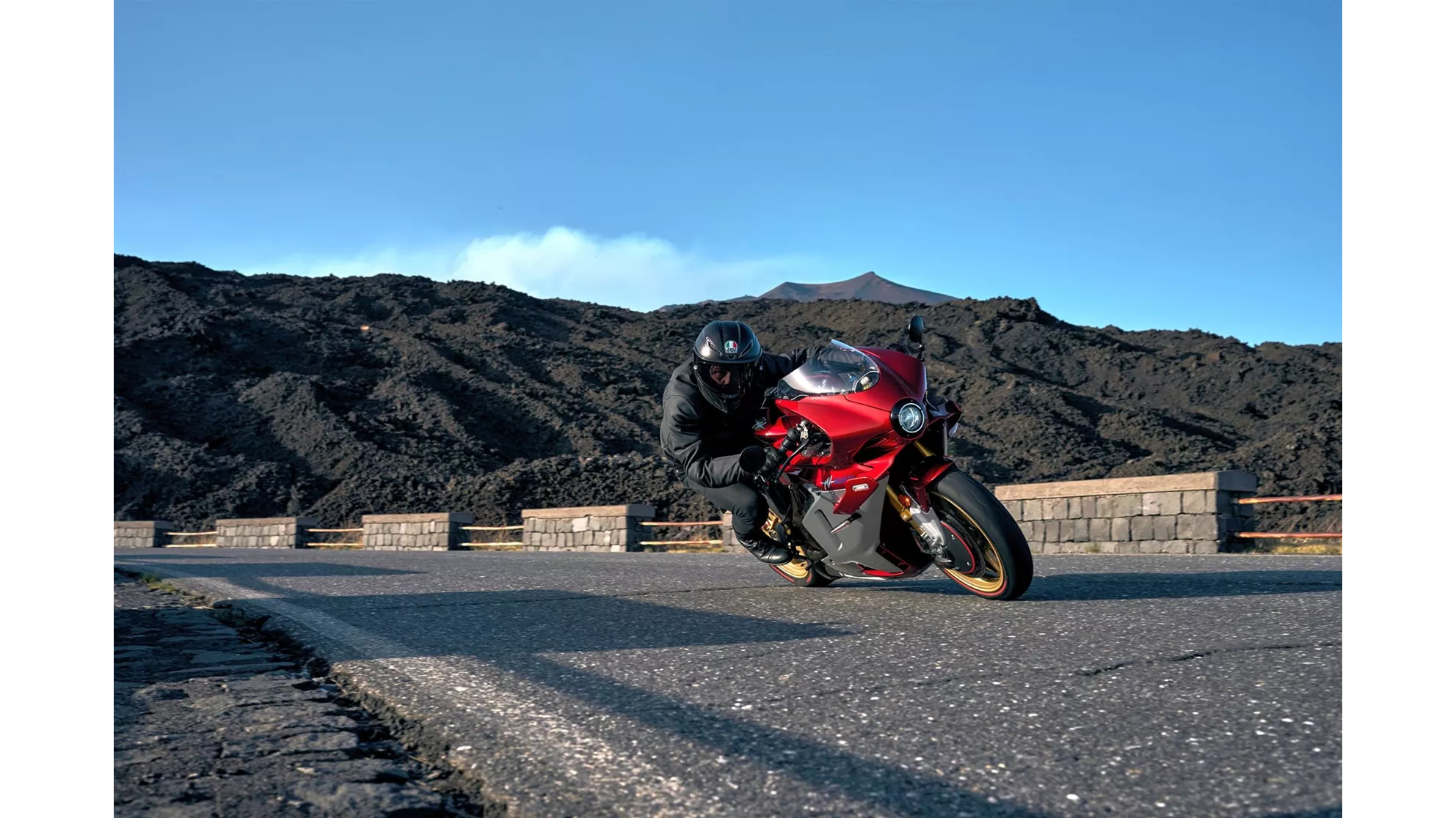 MV Agusta Superveloce 1000 Serie Oro - Image 9 MV Agusta Superveloce 1000 Serie Oro - Image 9