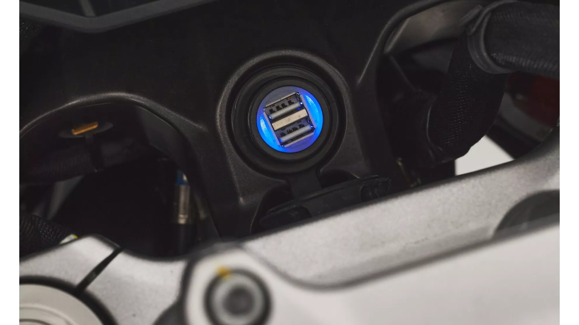 MV Agusta Turismo Veloce 800 R - Image 9 MV Agusta Turismo Veloce 800 R - Image 9