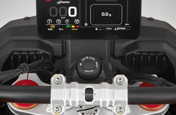 MV Agusta Enduro Veloce 2024 - Bild 8 MV Agusta Enduro Veloce 2024 - Bild 8