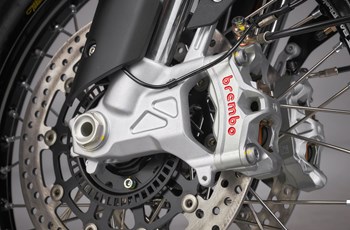 MV Agusta Enduro Veloce 2024 - Bild 16 MV Agusta Enduro Veloce 2024 - Bild 16