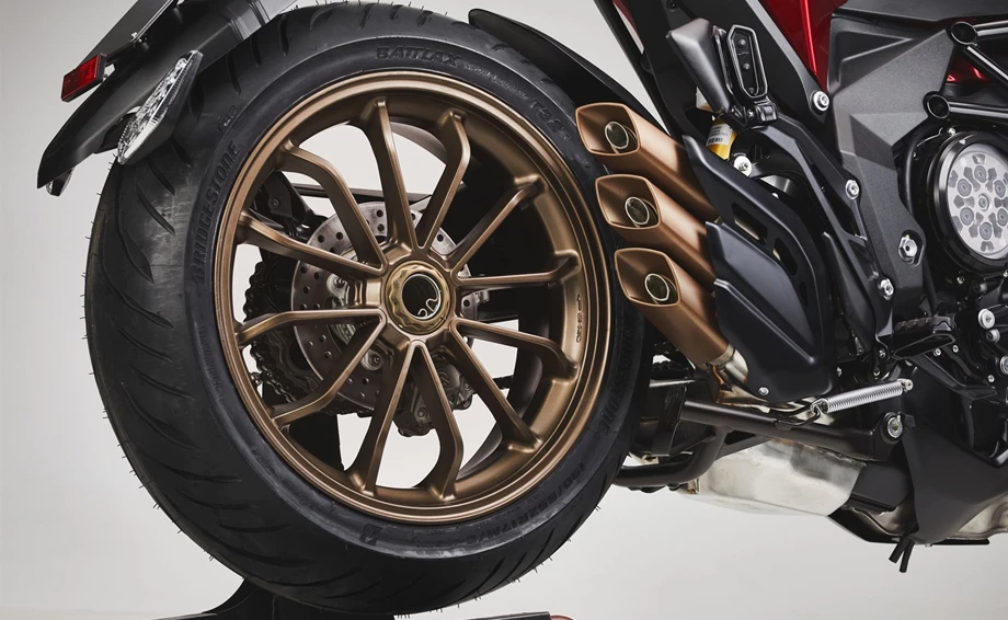 MV Agusta Turismo Veloce 800 Lusso SCS Bild 8: MV Agusta Turismo Veloce 800 Lusso SCS