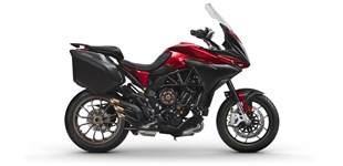 Yamaha Tracer 9 GT+ Y-AMT 2025 vs MV Agusta Turismo Veloce 800 Lusso SCS 2024