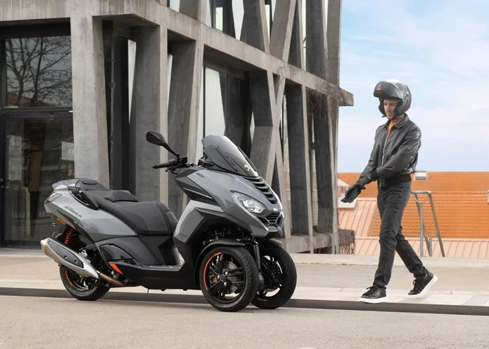 Peugeot Metropolis GT Bild 10: Peugeot Metropolis GT