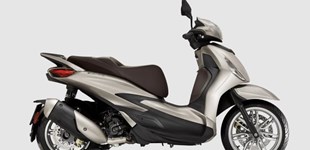Piaggio Beverly 300 2024 vs Piaggio Beverly 300 i.e.S 2020