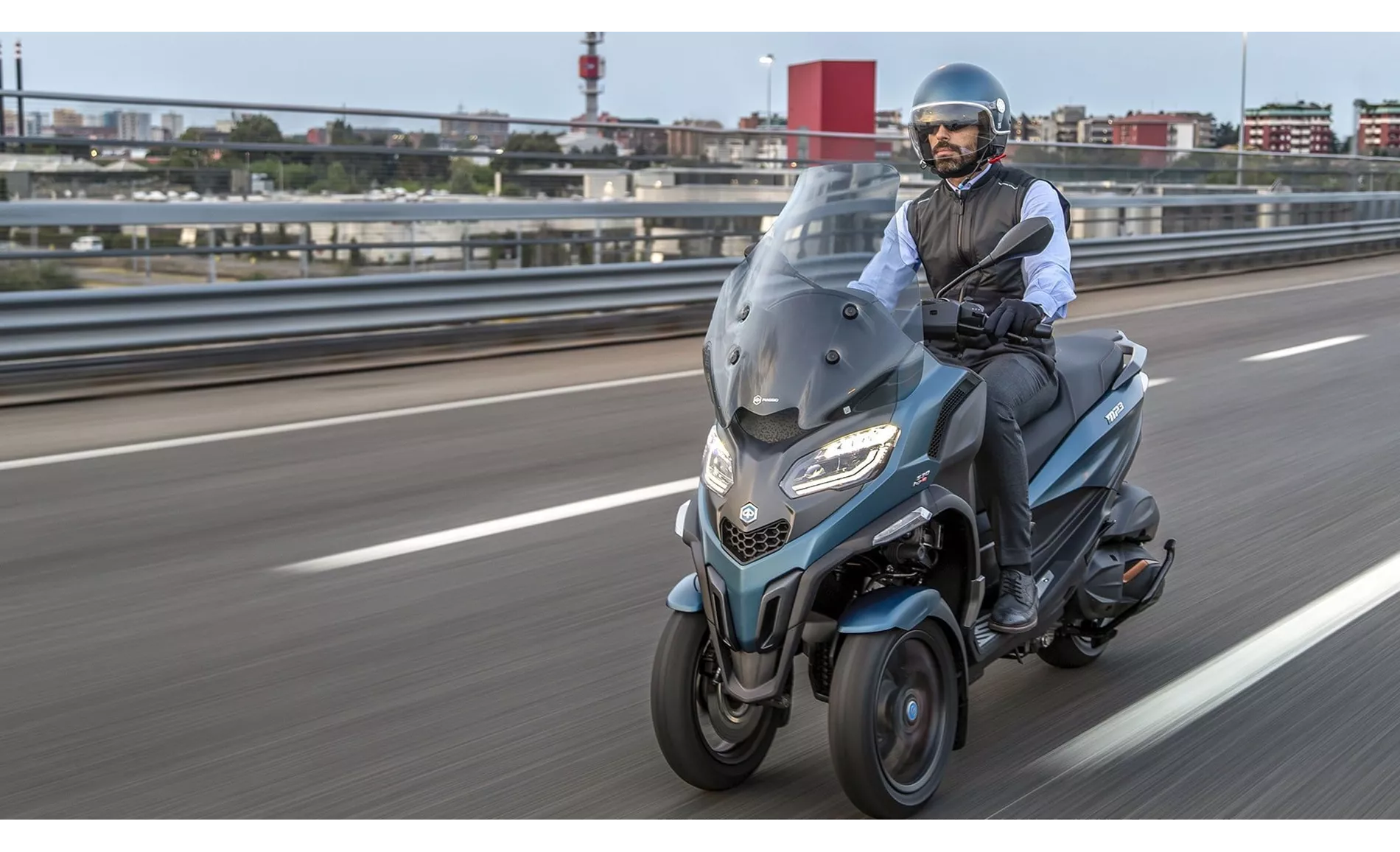Piaggio MP3 530 HPE Exclusive 2024 Piaggio MP3 530 HPE Exclusive 2024