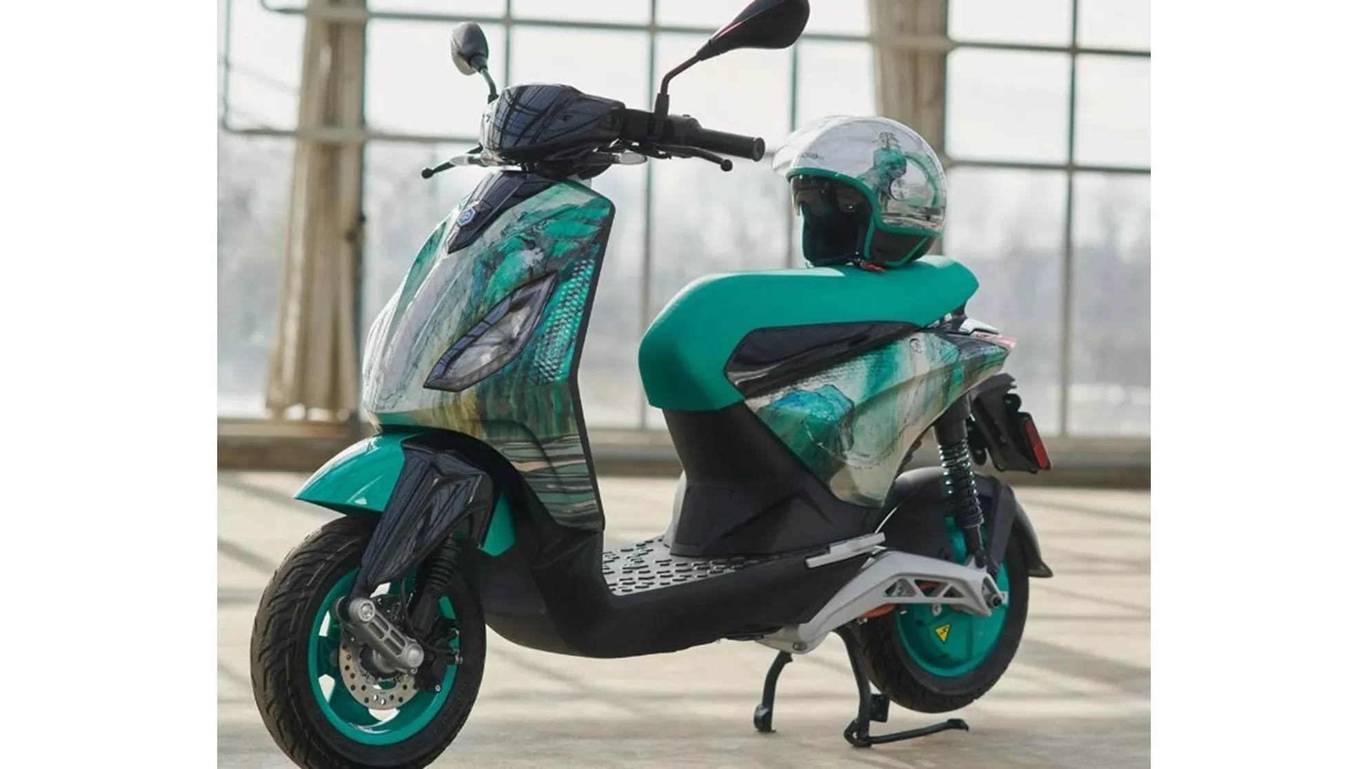 Piaggio 1 FCW - Image 1 Piaggio 1 FCW - Image 1