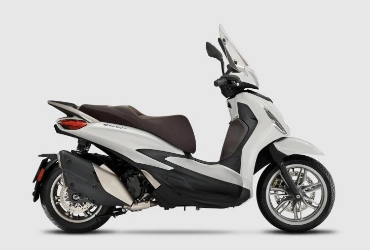 Piaggio Beverly 400 Bild 4: Piaggio Beverly 400