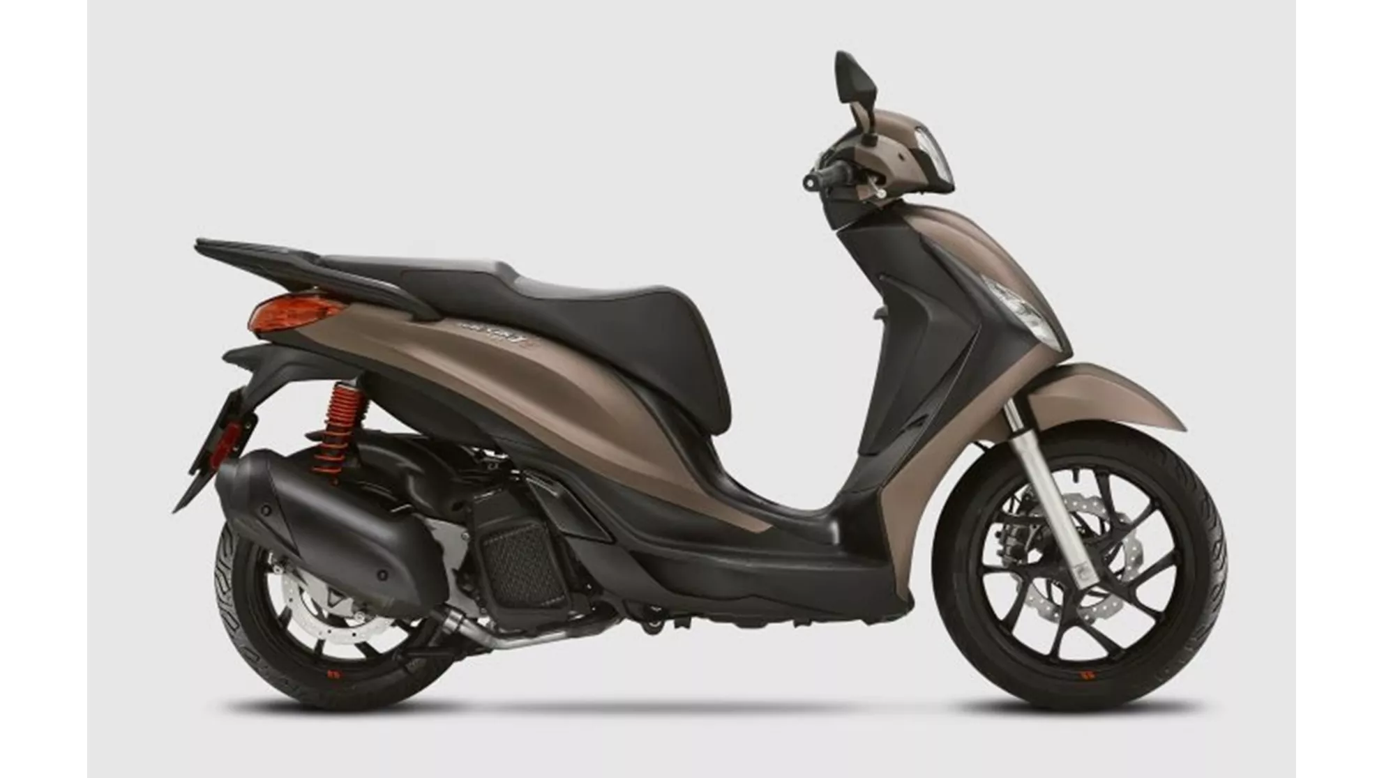 Piaggio Medley 150 S - Image 2 Piaggio Medley 150 S - Image 2
