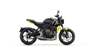 Triumph Trident 660 2024 vs Kawasaki Versys 650 2009 Triumph Trident 660 2024 vs Kawasaki Versys 650 2009