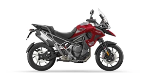Triumph Tiger 1200 GT PRO 2024 vs Honda NT1100 DCT 2024 Triumph Tiger 1200 GT PRO 2024 vs Honda NT1100 DCT 2024