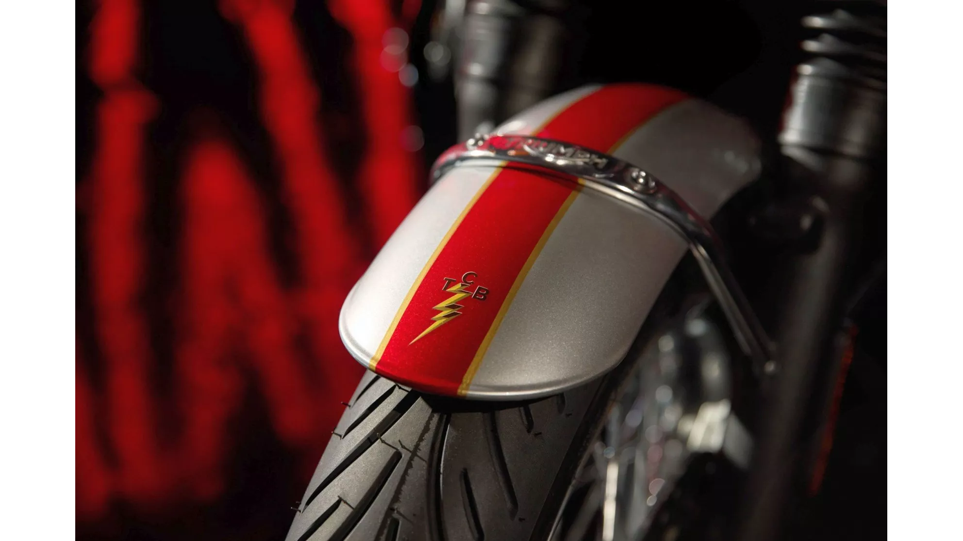 Triumph Bonneville T120 Elvis Presley Special Edition - Obrázek 6 Triumph Bonneville T120 Elvis Presley Special Edition - Obrázek 6